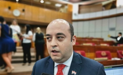 HOY / Senador Arnaldo Franco dijo que no está de acuerdo en que se utilicen los fondos del IPS para algo que no sea para servicios de los propios aportantes