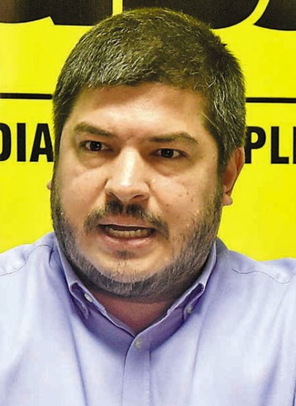 Declaraciones Juradas: Diputados podrían despenalizar falseamiento de datos, afirman - La Primera Mañana - ABC Color