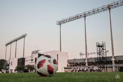“Lo que el Ministerio emitió fue un permiso para empezar con la fase uno” - Fútbol - ABC Color