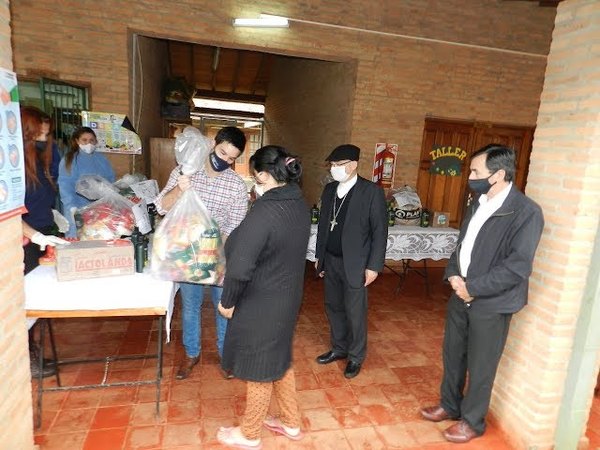 ENTREGAN KITS DE ALIMENTOS E HIGIENE EN CENTRO AÑOA-SAN CRISTÓBAL