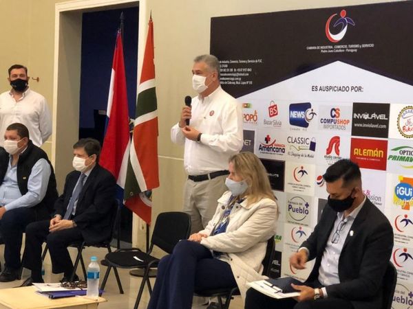 Ministros participaron de reunión con autoridades y empresarios para analizar propuestas de reactivación comercial en la frontera
