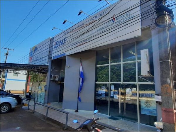 Cierran sucursal de BNF ante posible contacto de militar con Covid-19