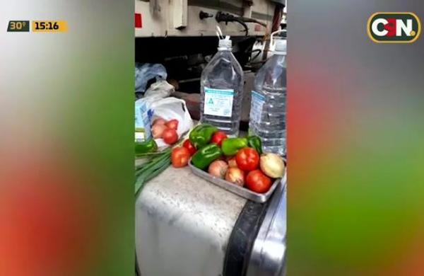 Camioneros paraguayos varados en Mendoza, Argentina - C9N