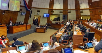 Recorte de gastos: Aprueban en general y aplazan su estudio en particular