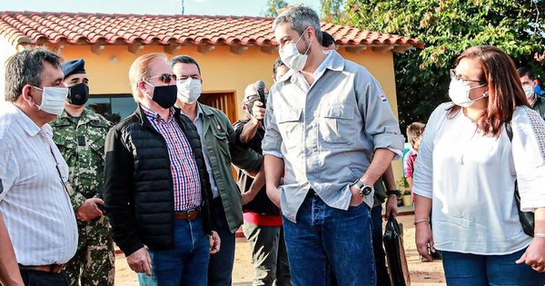Abdo dice ahora que cuarentena no fue solo para comprar insumos
