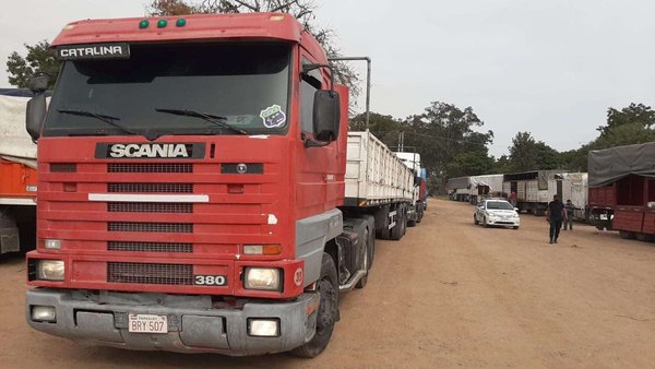 Camioneros paraguayos son perseguidos "ashá" | Crónica