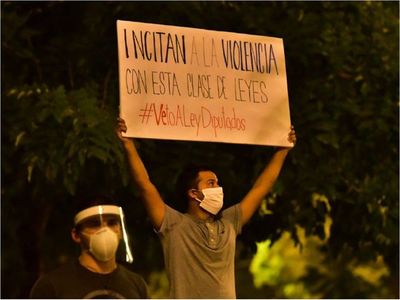 Instan a Marito a que vete nueva maniobra legislativa