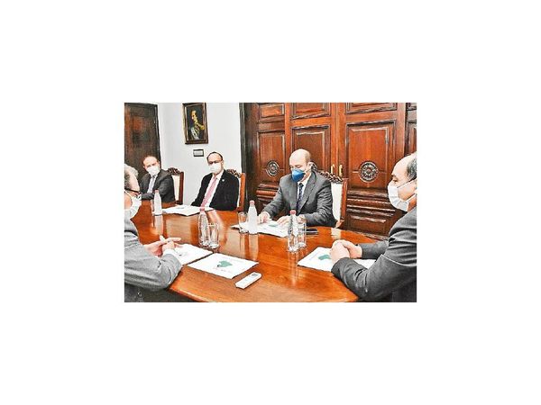 Mitic y Cancillería reactivan el proyecto de conectividad