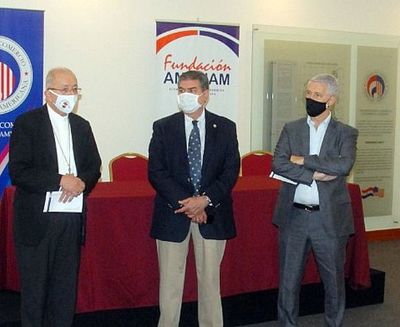 Donaciones  de la CCPA y  la Amcham - Sociales - ABC Color