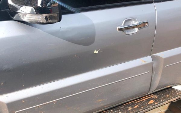 Atacan a balazos a encargado de estancia