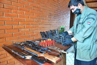 Hallan decenas de trampas y armas en reserva forestal  - ABC en el Este - ABC Color