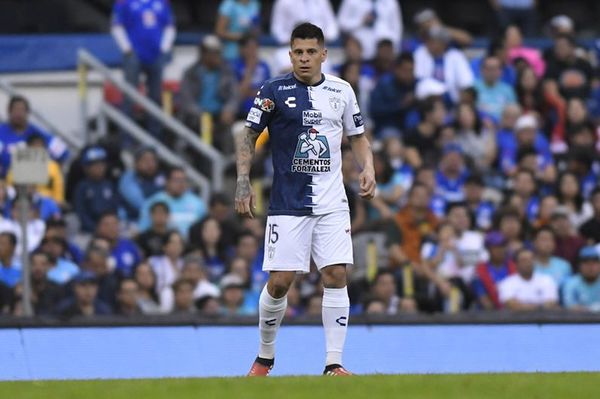 Juan Iturbe no continúa en Pachuca