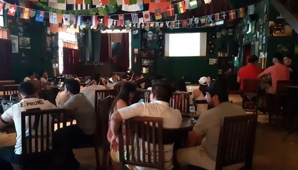 CDE: Bares y restaurantes podrán abrir, pero con cuidados