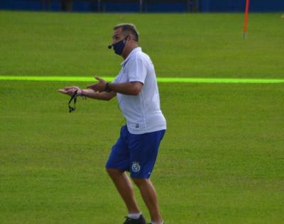 El ingenioso sistema utilizado por DT de Sol de América en el reinicio de los entrenamientos - Megacadena — Últimas Noticias de Paraguay