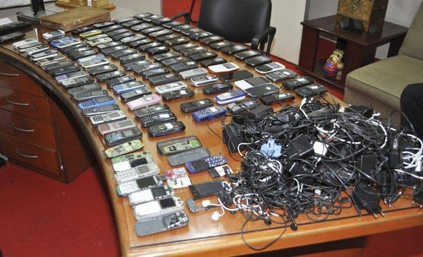 HOY / Rastrean celular desde donde se difundió porno infantil: un detenido
