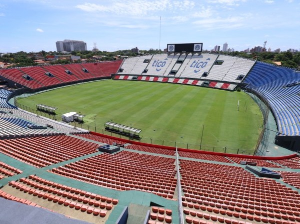 Un símbolo del fútbol en el continente - APF