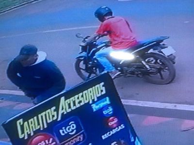 Motochorros asaltan un comercio en Ciudad del Este