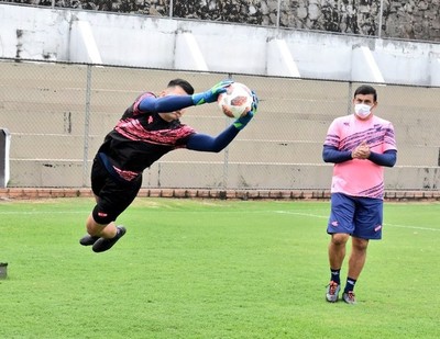 Nacional celebra el regreso a los entrenamientos