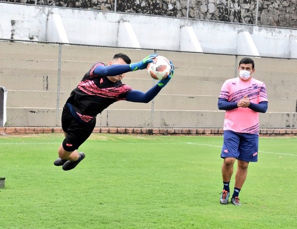 Nacional celebra el regreso a los entrenamientos