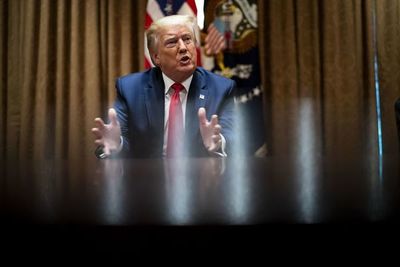 Trump anuncia que volverá a hacer mítines electorales pese al coronavirus - Mundo - ABC Color