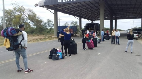 HOY / Llegan 10 compatriotas desde Bolivia y harán cuarentena en el Chaco
