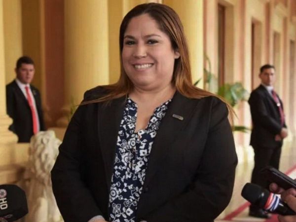 Juez procesa a la ex presidenta de Petropar por polémicas compras