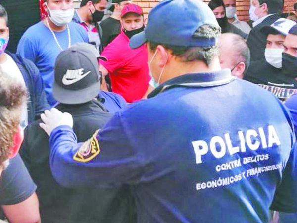 Víctima de sextorsión tras vender su celular en conocida galería del Mercado 4
