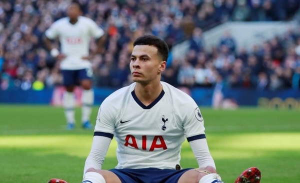 HOY / Dele Alli, suspendido un partido por burlarse del coronavirus