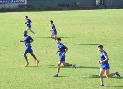 Sportivo Luqueño ya se mueve en su cancha
