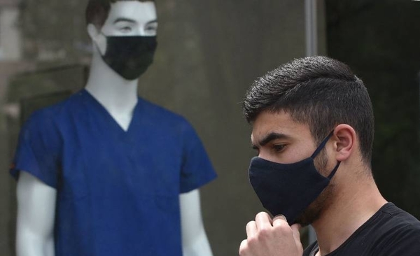 HOY / Uso extendido de mascarillas reduciría el índice de reproducción del COVID-19