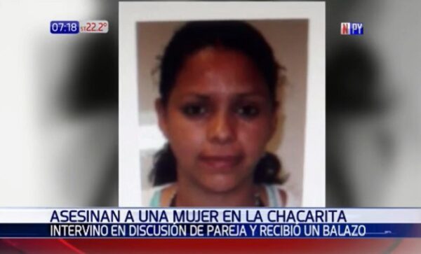 Asesinan a una mujer que defendió a otra en pelea de pareja