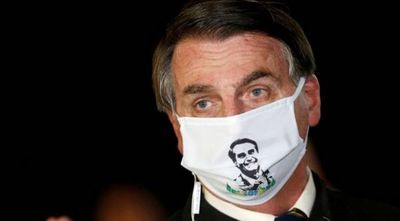 Bolsonaro amenaza con retirar a Brasil de la OMS