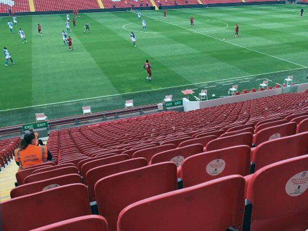 Liverpool golea al Blackburn en un amistoso