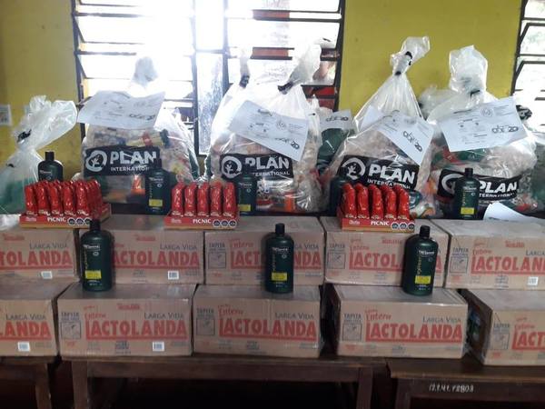 PROGRAMA_ ABRAZO: IMPORTANTE LOTE DE ALIMENTOS LLEGÓ A FAMILIAS INDÍGENAS DE ITAPÚA.
