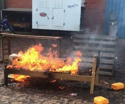 Connacionales quemaron colchones en albergue de Ciudad del Este