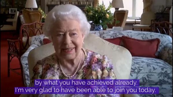 Isabel II participa en su primera videollamada pública - Mundo - ABC Color