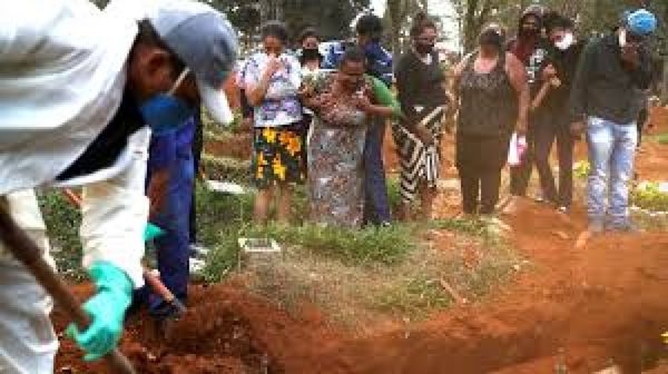 Brasil reportó 20.803 nuevos contagios y ya es el segundo país del mundo en casos confirmados