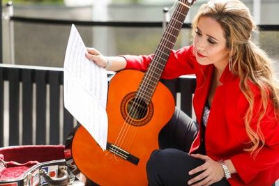 Daiana Ferreira, la guitarrista clásica que representará al país en Suecia y Rusia