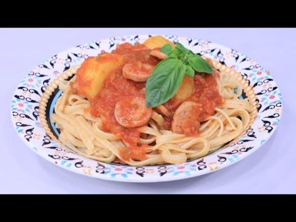 Tallarín con salsa de chorizos y papas | Receta VLT