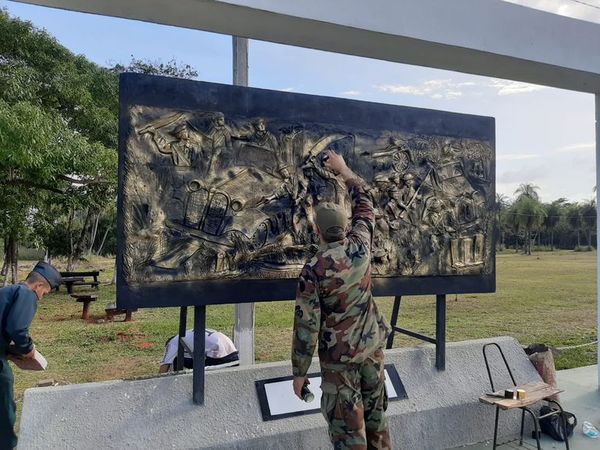 Realizan mantenimiento del Memorial Defensores del Chaco - Nacionales - ABC Color