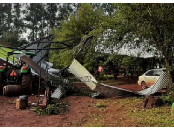 Fuerte temporal destruyó casas y depósitos en Itapúa