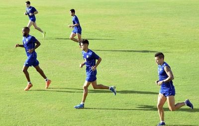 Auriazules cobran,  los “militares” no - Deportes - ABC Color