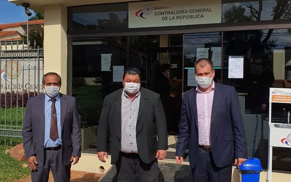 Denuncian a Digno Caballero ante la Contraloría