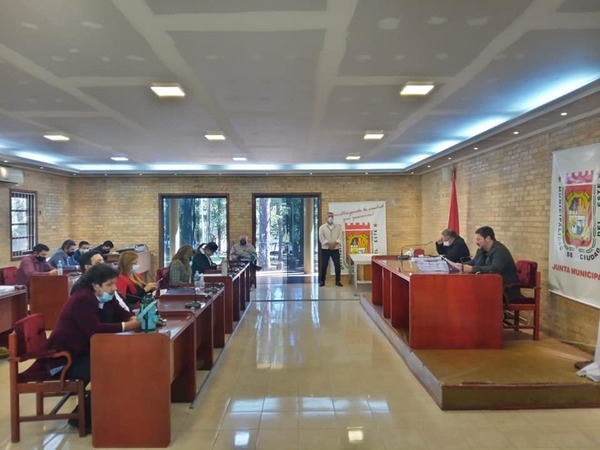 Concejales FRENAN otro NEGOCIADO de Prieto con ALMUERZO escolar convertido en KITS