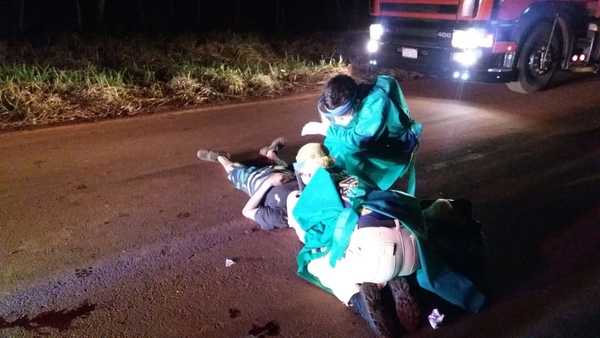 Choque frontal entre motos deja dos heridos graves en Minga Guazú