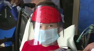 “Dios me dio fuerzas, ya puedo caminar”, dijo niño víctima de gatillos fácil al salir del Hospital