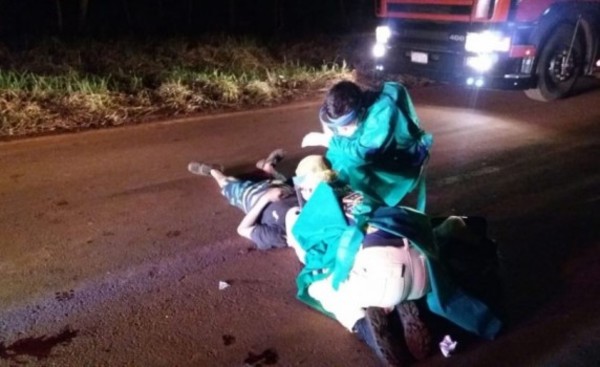 Choque frontal entre motocicletas deja un muerto