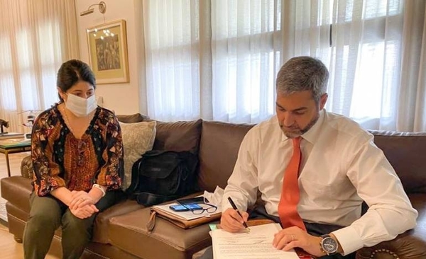 HOY / Abdo promulga ley que permitirá a cañicultores proveer al Estado