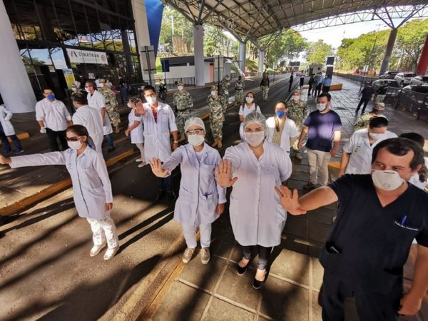 Médicos de Alto Paraná exigen insumos para la lucha contra el COVID: “Pasaron tres meses y continuamos en las mismas” » Ñanduti