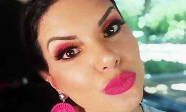 Lorena Azucas presenta "Con Azúcar"